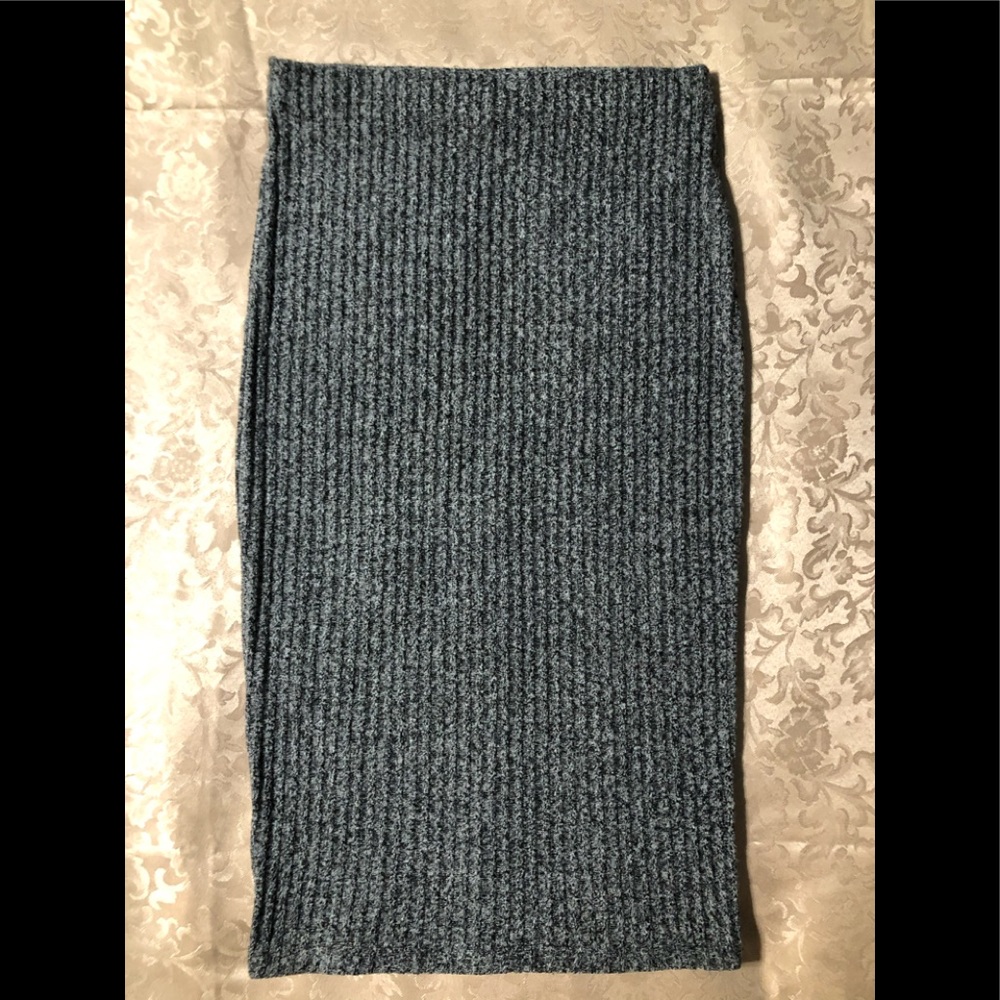 Forever 21- Midi Peppered Gray Pencil Skirt   Sz S